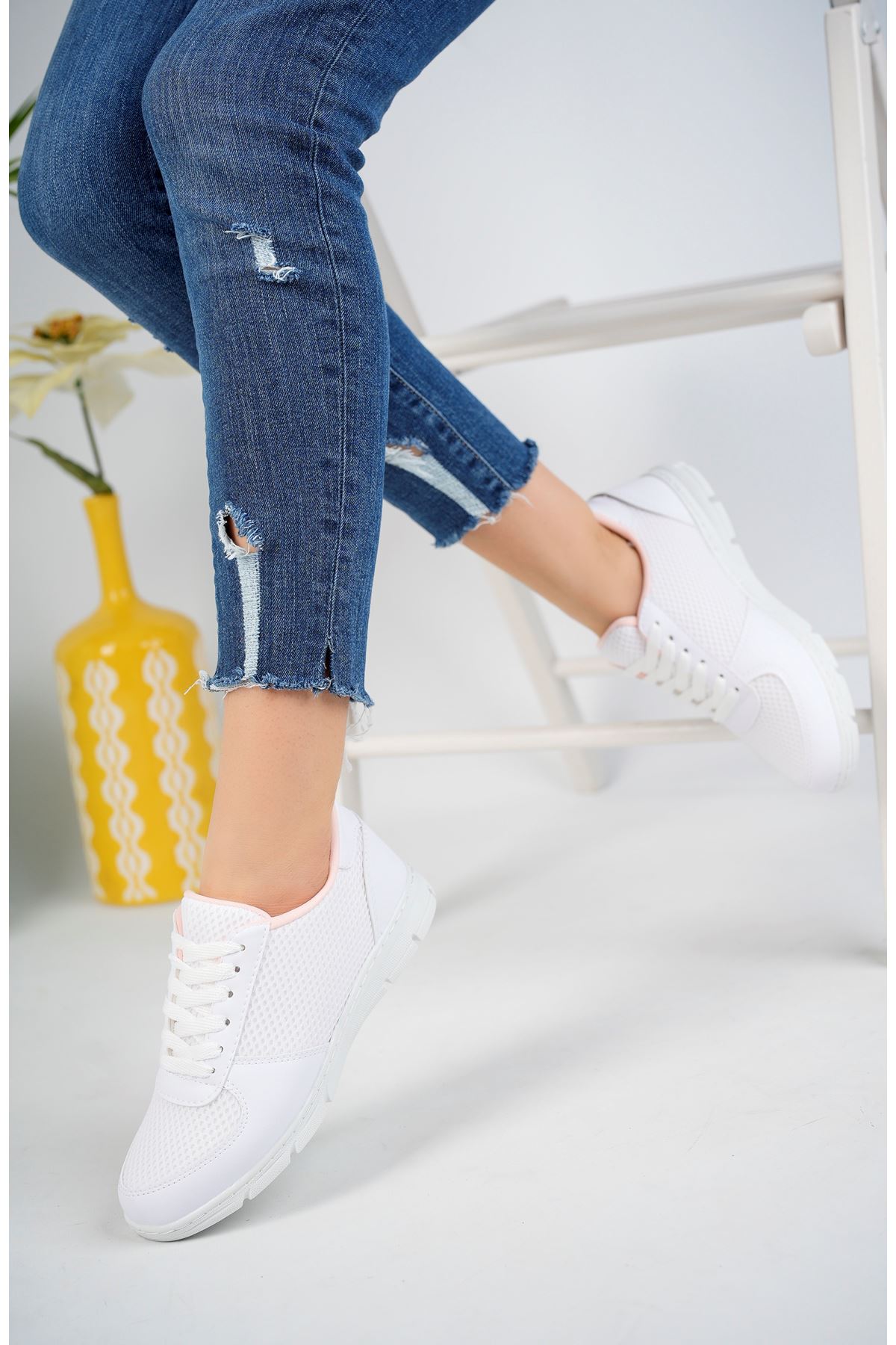 Plain White Sneakers with Mesh - Online Giyim ve Ayakkabı Sitesi